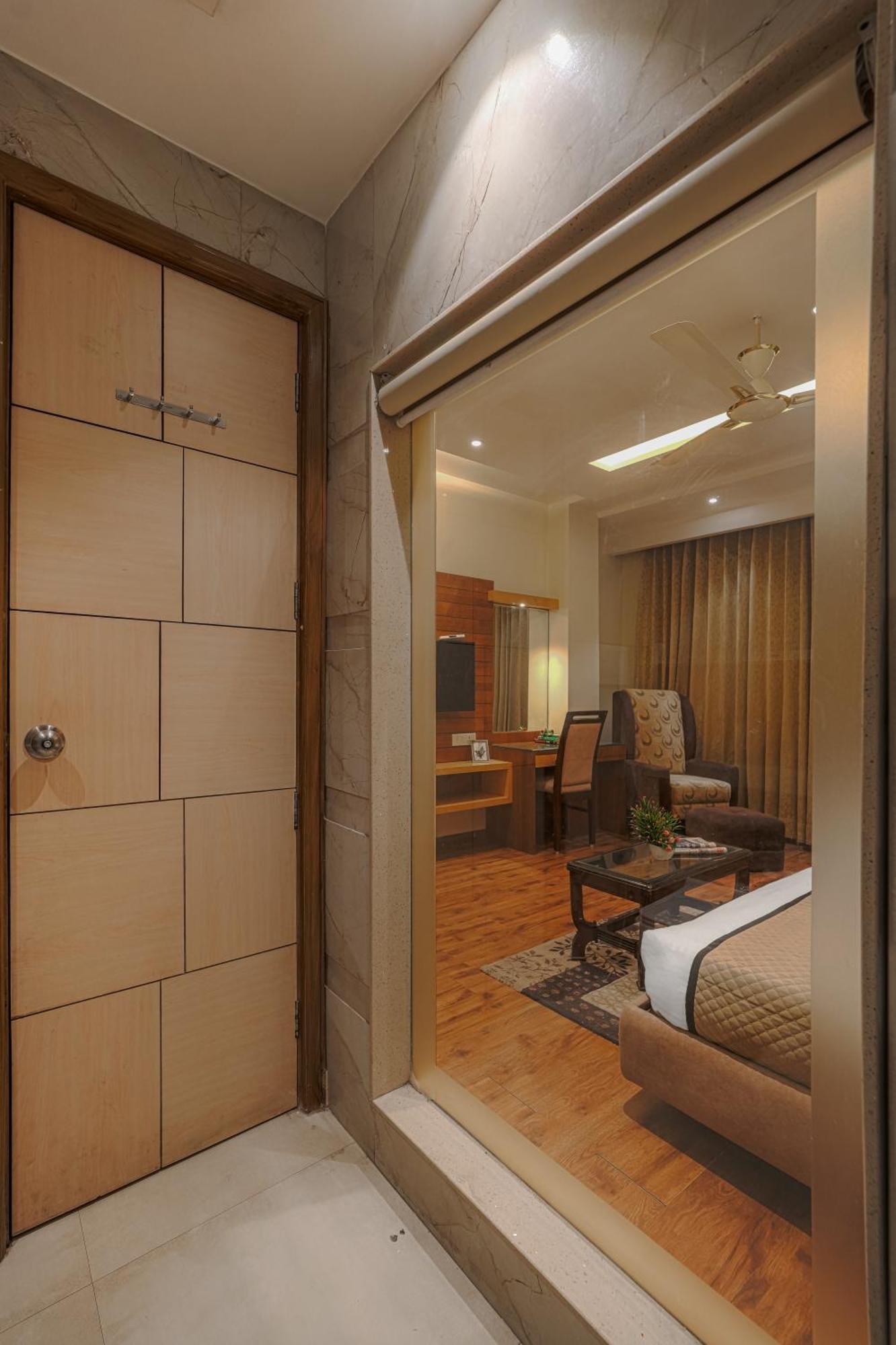 Csjs Inn Hotel アムリトサル エクステリア 写真