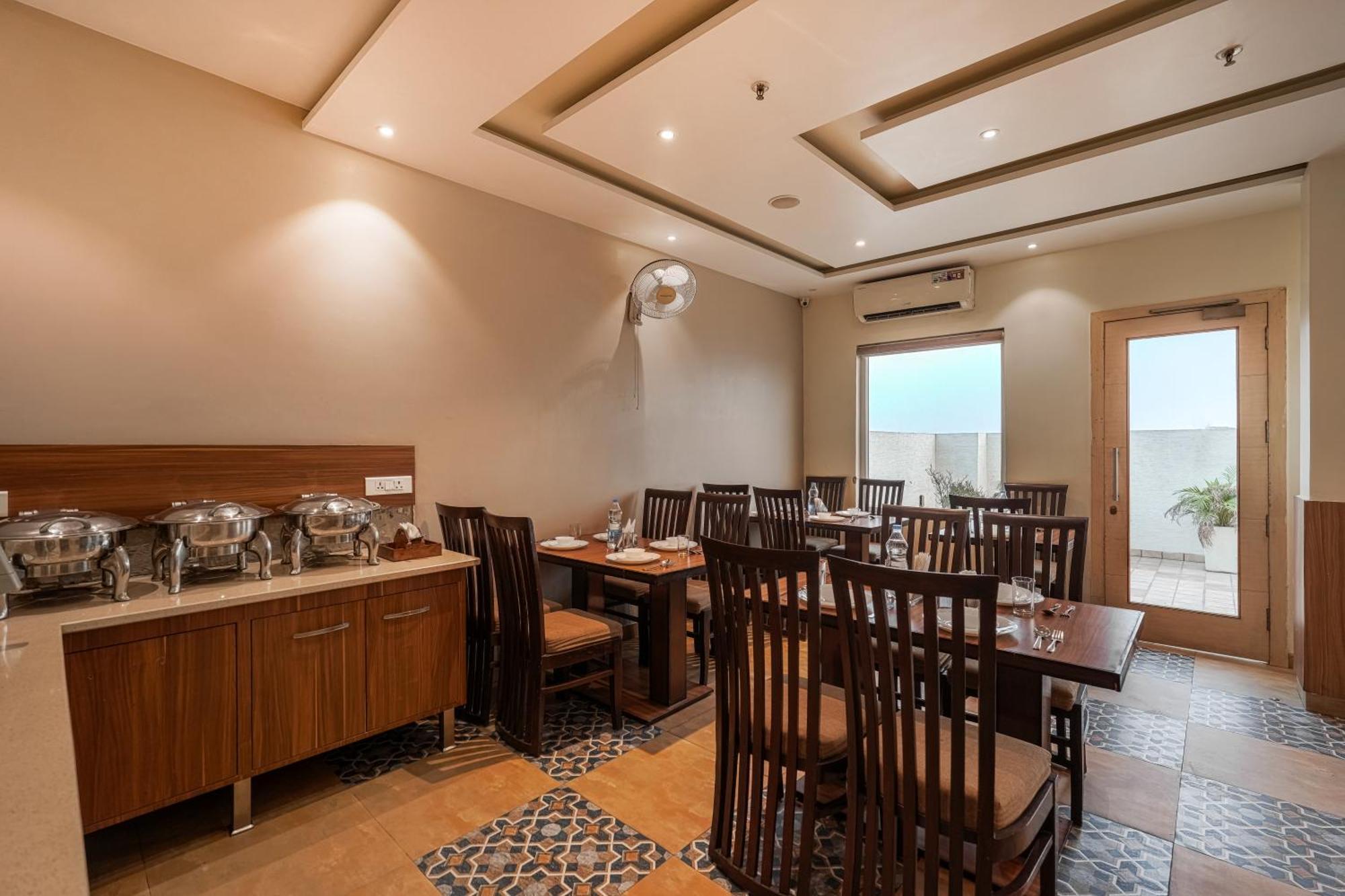 Csjs Inn Hotel アムリトサル エクステリア 写真