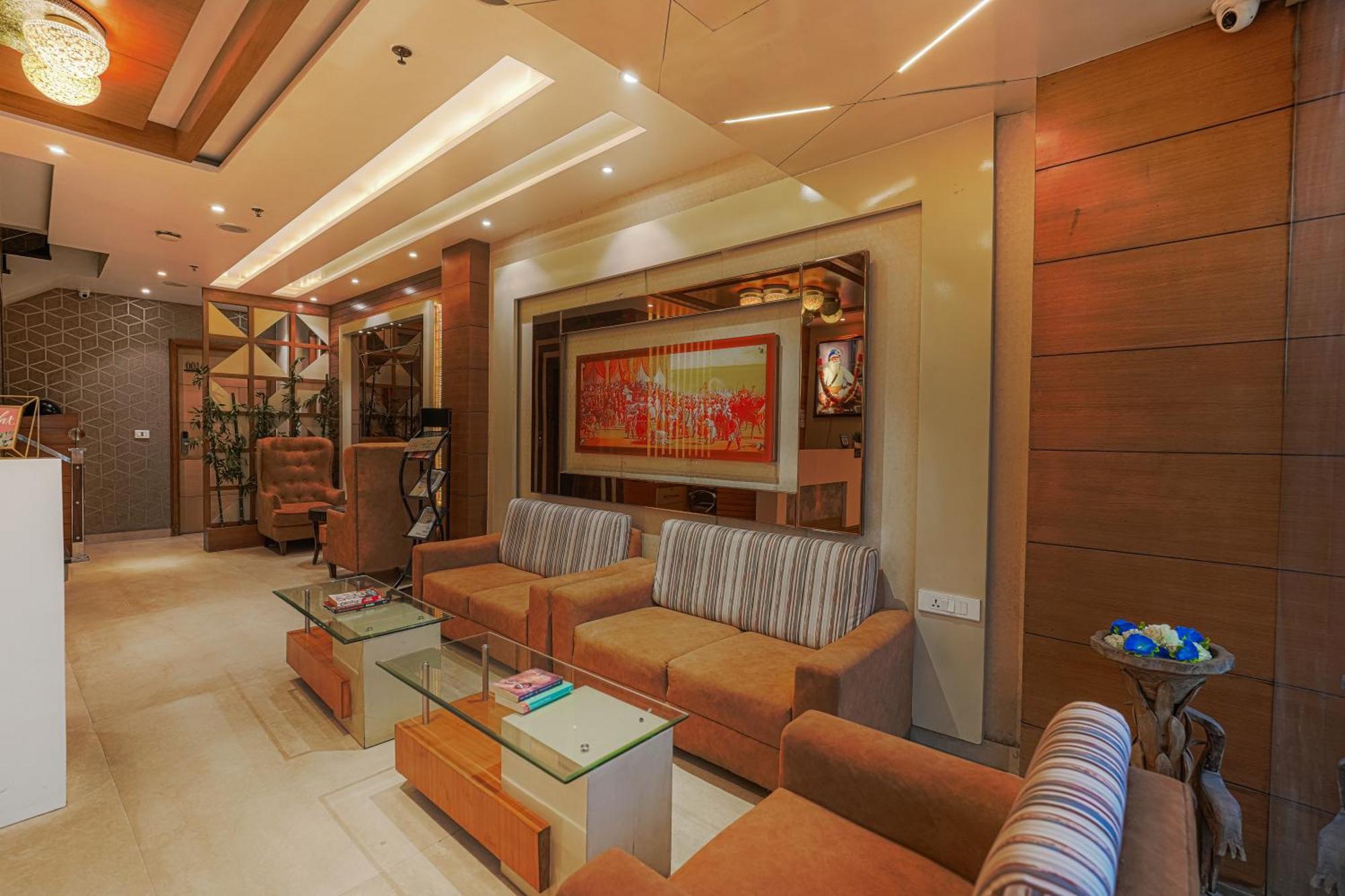 Csjs Inn Hotel アムリトサル エクステリア 写真